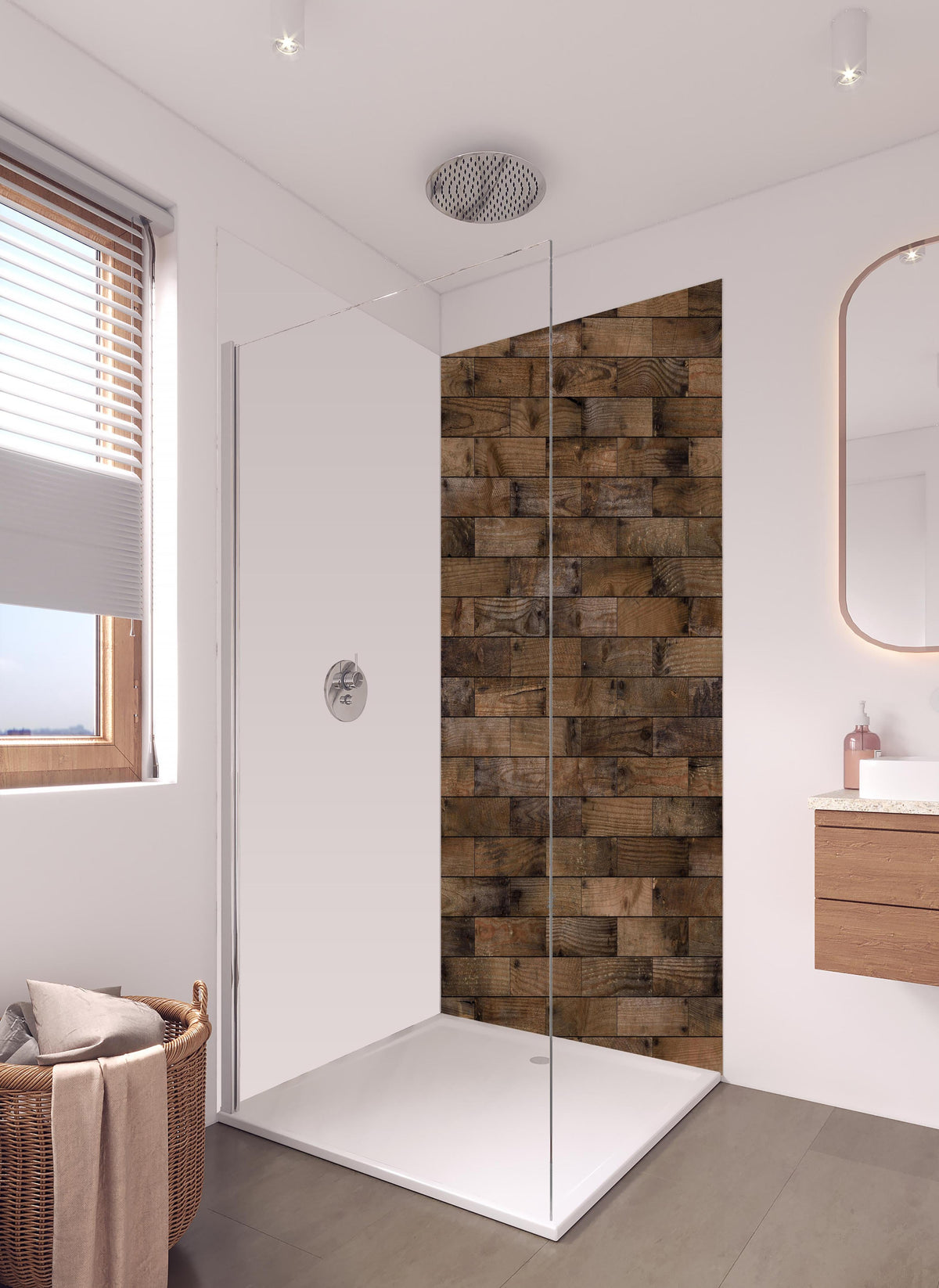 Duschrückwand - Dunkles Holzmuster in hellem Badezimmer mit Regenduschkopf - zweiteilige Eck-Duschrückwand