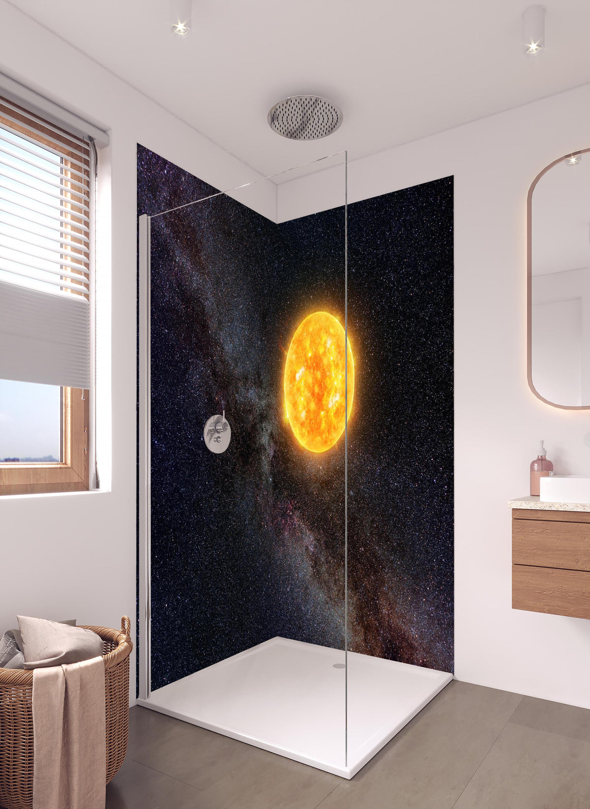 Duschrückwand - Helle Sonne vor dunklem Sternenhimmel in hellem Badezimmer mit Regenduschkopf - zweiteilige Eck-Duschrückwand