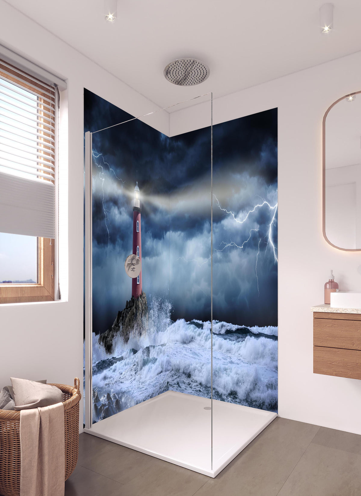 Duschrückwand - Leuchtturm Stürmisch in hellem Badezimmer mit Regenduschkopf - zweiteilige Eck-Duschrückwand
