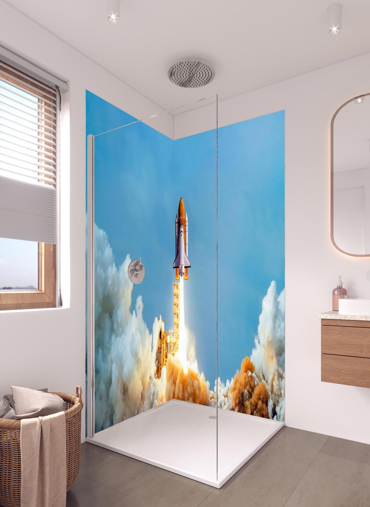 Duschrückwand - STS-135 Atlantis-Start in hellem Badezimmer mit Regenduschkopf - zweiteilige Eck-Duschrückwand