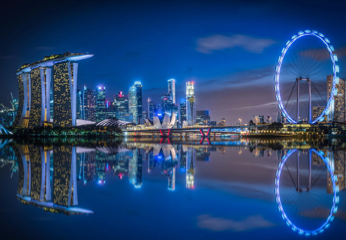 Duschrückwand-Skyline von Singapur und Blick auf den Wolkenkratzer