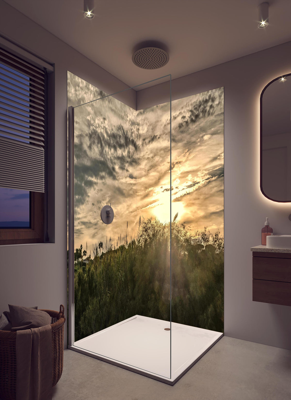 Duschrückwand - Sonnenuntergang am Pampelonne in Saint Tropez in cremefarbenem Badezimmer mit Regenduschkopf