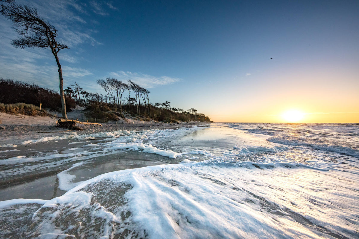 Duschrückwand-Strand in Rügen bei Sonnenaufgang
