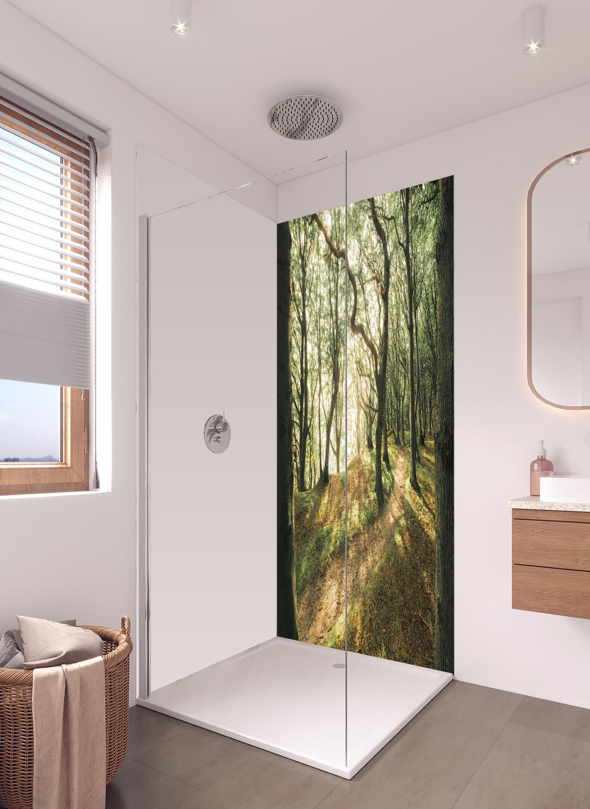 Duschrückwand - Sonnenstrahlen im Waldweg in hellem Badezimmer mit Regenduschkopf - zweiteilige Eck-Duschrückwand