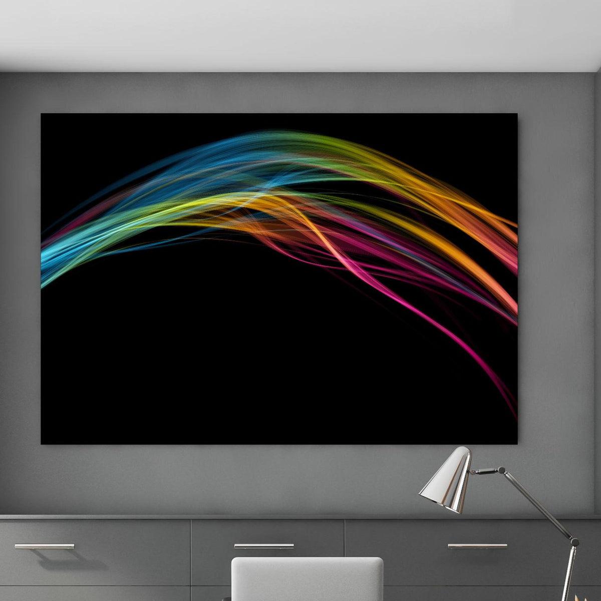 Office Poster - Bunte Lichtwellen auf schwarzem Hintergrund in klassischem Büroraum zwischen Holzschränken Zoom