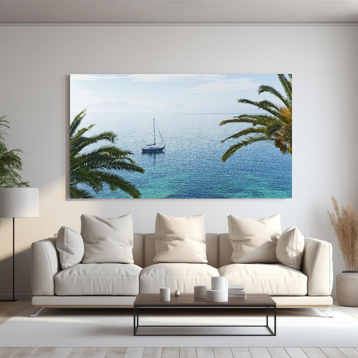 Wandbild - Meeres Ausblick - Mallorca hinter sanfter Couch mit cremefarbenen großen Kissen
