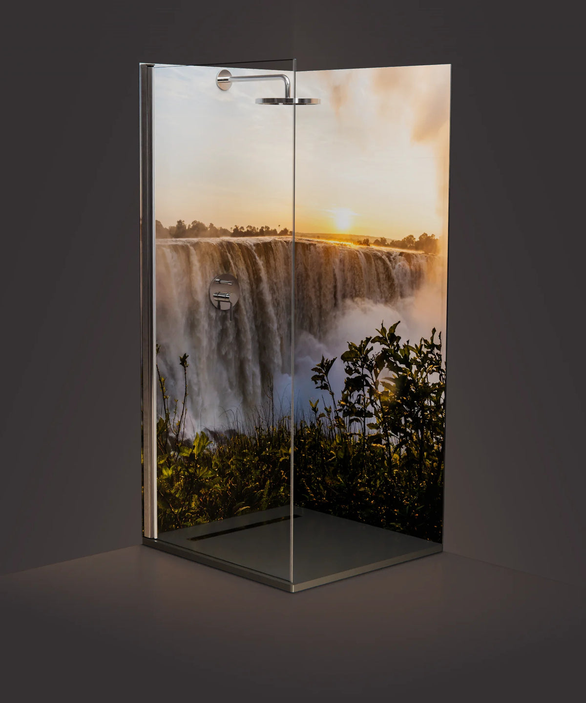 duschrueckwand_1500x1800_wasserfall_1.webp