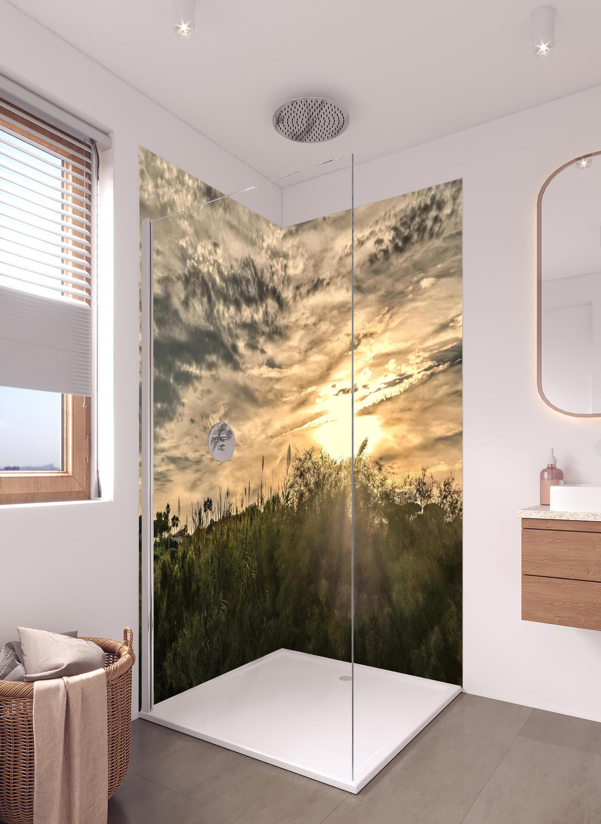 Duschrückwand - Sonnenuntergang am Pampelonne in Saint Tropez in hellem Badezimmer mit Regenduschkopf  - zweiteilige Eck-Duschrückwand