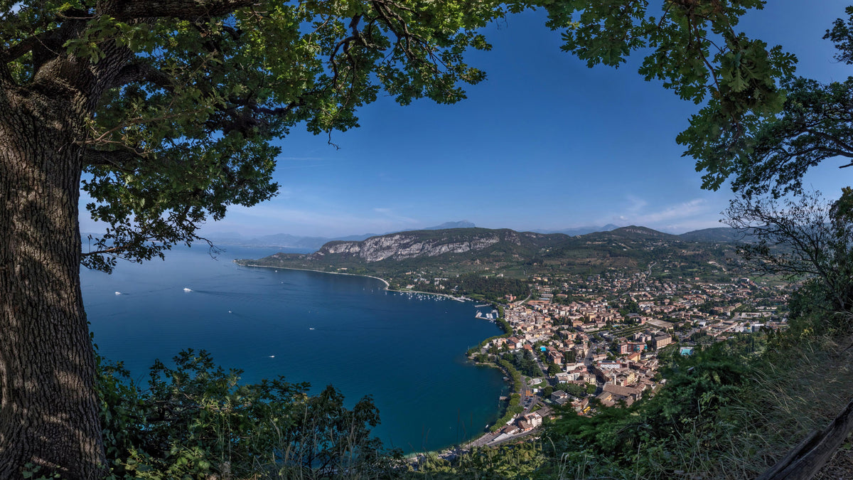 Duschrückwand-Traumhafter Ausblick auf Gardasee Italien