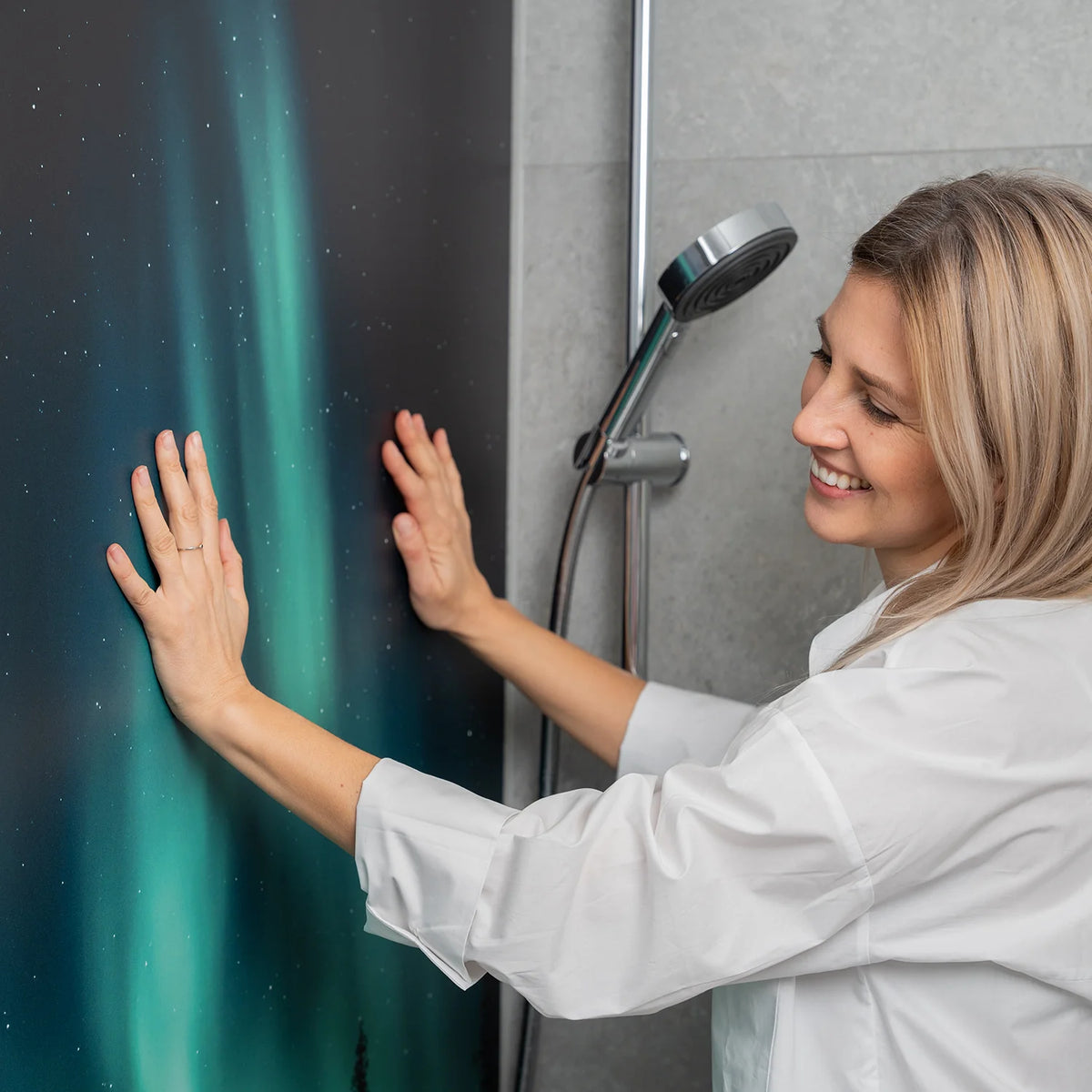 selbst_anbringen_dusche_1500x1500_21472f55-2594-4c39-a93e-66e6125efc6e.webp